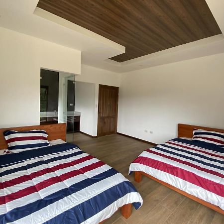 Arte De Plumas Birding Lodge Cartago Exterior photo